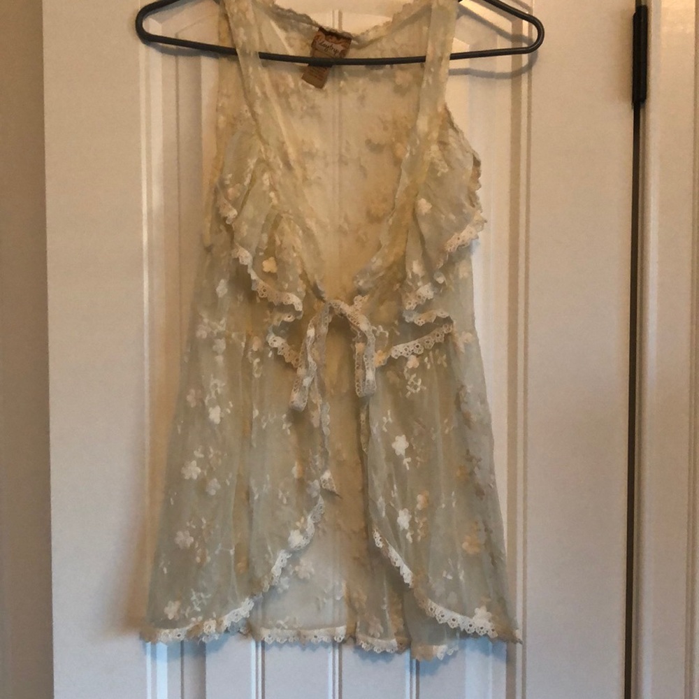 Buckle Daytrip Lace vest